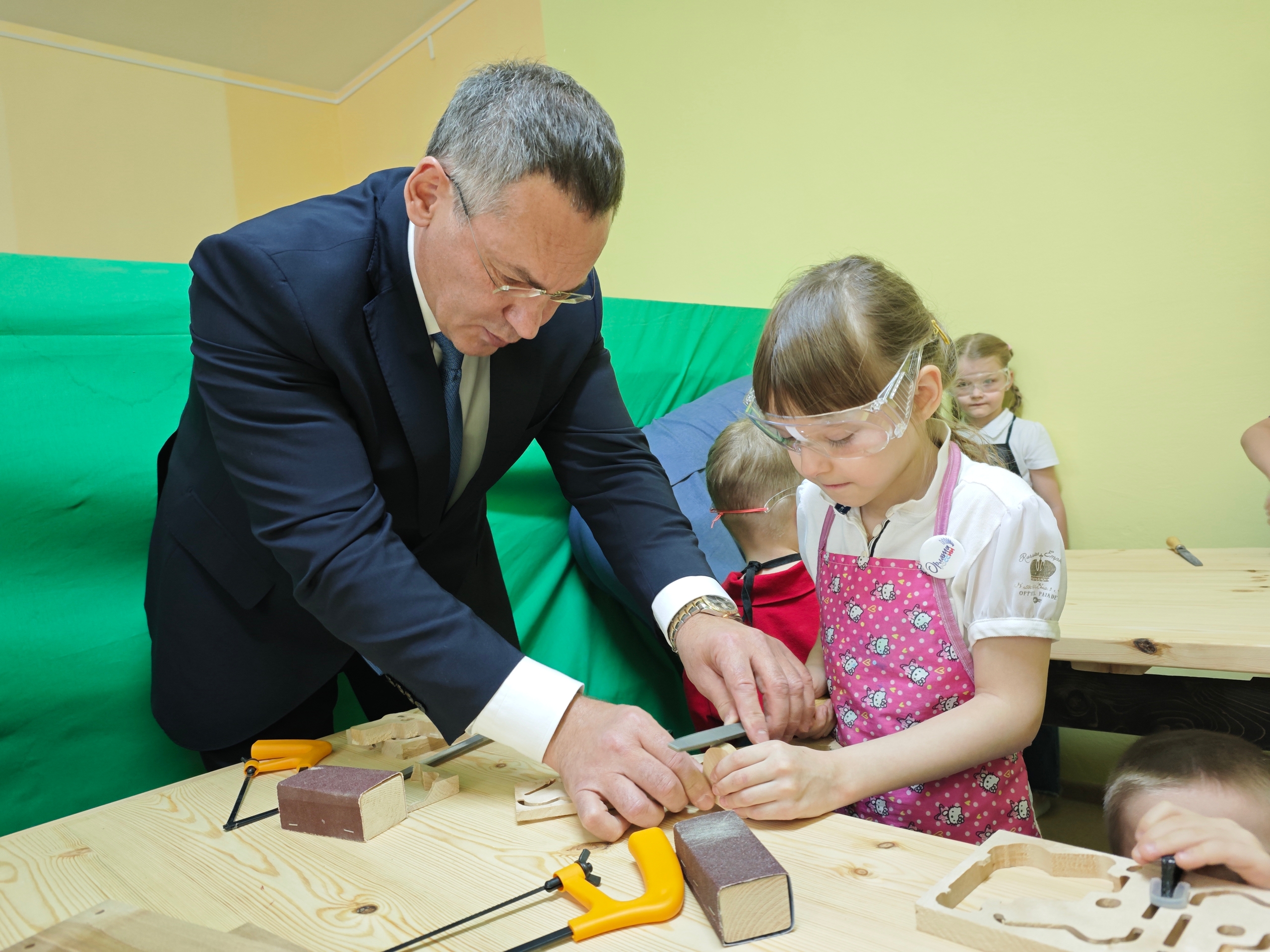 Олег Садовских принял участие в торжественном открытии мастерской конструирования и инжиниринга в одном из детских садов Златоуста