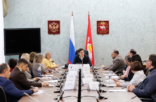 Сформирован новый состав Экспертного экономического совета при Законодательном Собрании Челябинской области