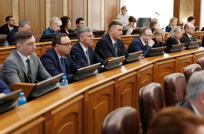 В закон об областном бюджете на 2025 год внесены изменения 