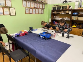 Депутат Законодательного Собрания Олег Садовских оказал помощь Центру юных техников Златоуста