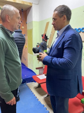 Депутат Законодательного Собрания Олег Садовских оказал помощь Центру юных техников Златоуста