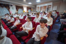 Евгений Илле встретился с учениками Челябинского РЖД лицея № 4