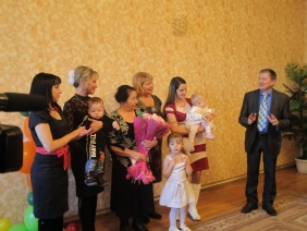 ДЕНЬ МАТЕРИ В ЕМАНЖЕЛИНСКОМ РАЙОНЕ