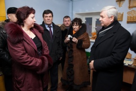 Председатель Законодательного Собрания Владимир Мякуш побывал с рабочим визитом в школе-интернате села Тюбук