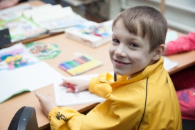 Председатель Законодательного Собрания Владимир Мякуш побывал с рабочим визитом в школе-интернате села Тюбук