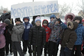 В поселке Федоровка состоялось торжественное открытие нового хоккейного корта