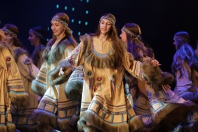 Владимир Мякуш вручил специальные призы победителям конкурса юных талантов в области искусства на соискание премии «Андрюша»