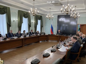 Председатель Законодательного Собрания области Александр Лазарев принял участие в заседании Комиссии Совета законодателей по проблемам международного сотрудничества