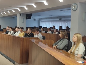 Дмитрий Мельников